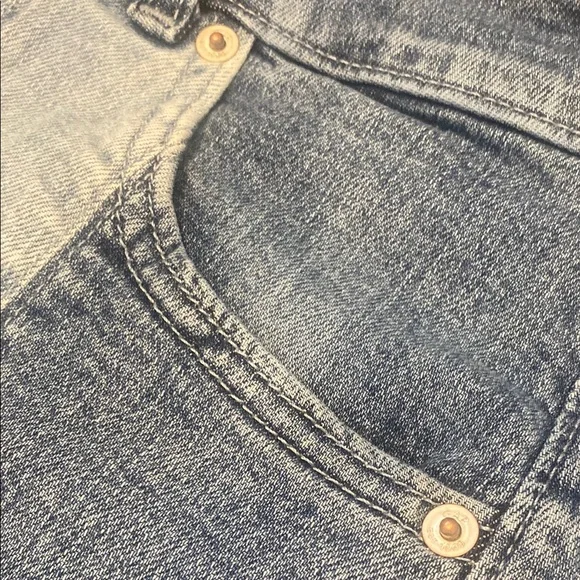 GAP Ladies HighRise Stride Patch Med Indigo Flare Wide Leg Jeans Raw Hem 26/2P - Picture 5 of 14